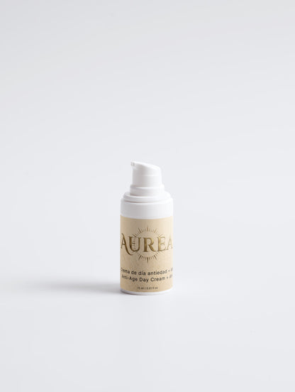 Crema Facial Antiedad con Ácido Hialurónico